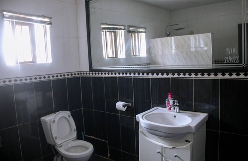 Lekki Phase 1 Hotel | Number 95 Suites