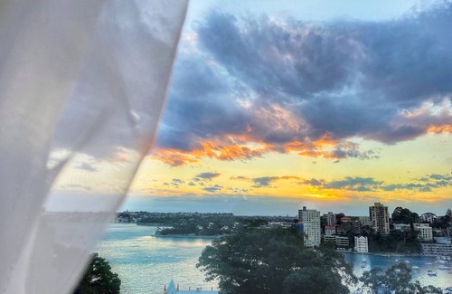 Milsons Point Apartment | NYEs Firework HarbourBr 2b2b