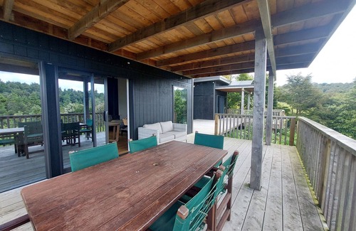Whakamarama Cabin | NZ Bush Retreat Cabin Escape
