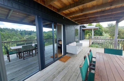 Whakamarama Cabin | NZ Bush Retreat Cabin Escape