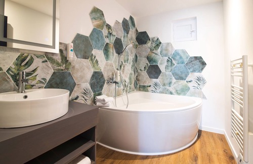 Villeneuve-les-Avignon Hotel | O'cub Hotel