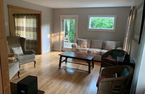 East Chop House | Oak Bluffs Rental - Walk to the Beach
