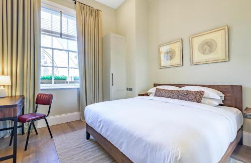Hampstead Apartment | Oak & Poppy
