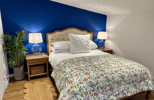 Kirkmichael Cabin | Oak View Lodge: Cosy, Countryside Retreat