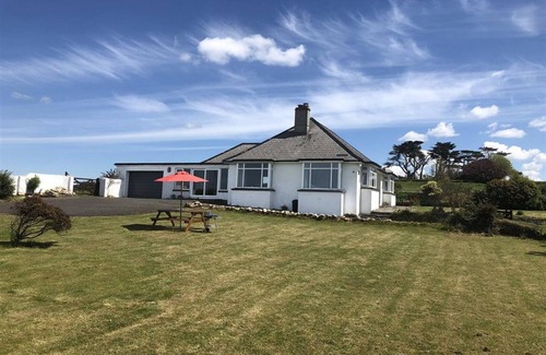 Widemouth Bay Cottage | Oakdene, unspoilt countryside and a short drive to Bude