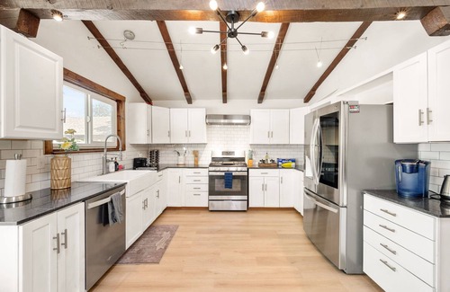 Wheat Ridge House | Oasis Backyard near Red Rocks: HotTub, GameRoom, Gym, FirePit & Vibes