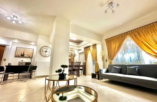 Heraklion Apartment | Oasis Urban 3-Bedroom Apartment with private patio