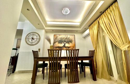 Heraklion Apartment | Oasis Urban 3-Bedroom Apartment with private patio