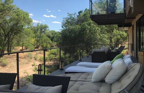 Zion National Park South Entrance House | OBSERVATION POINT- 2 Miles from main entrance to ZNP One of a Kind Experience!