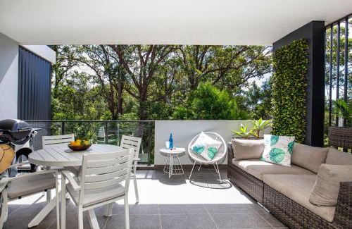 Huskisson Apartment | Obsidian Blue Huskisson