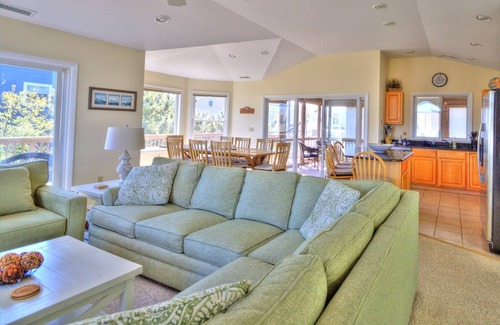 South Bethany House | Ocean Block, Spacious and Beautifully Appointed, 3 Decks Sleeping Up to 12 w/Free Golf and More!
