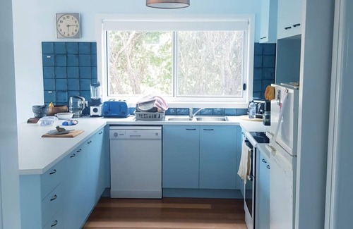 Venus Bay House | Ocean Blue - a true family beach shack.