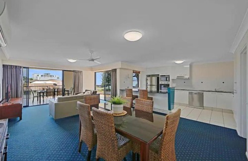 Bargara Apartment | Ocean Breeze 3BR Apartment