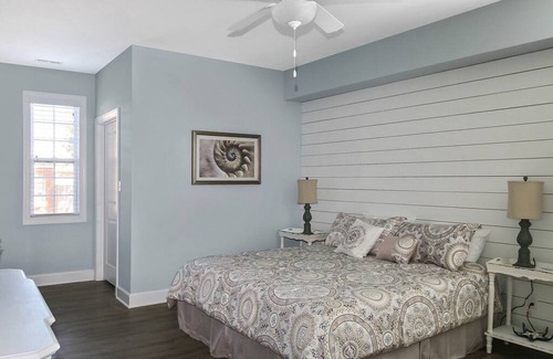 Northeast Virginia Beach House | Ocean Breeze 4 Minutes from the Beach