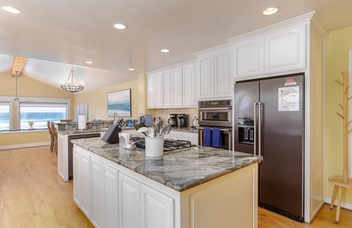 Oceano House | Ocean Dreams! Beach Front Home 4 bed/6 bath Sleeps 10