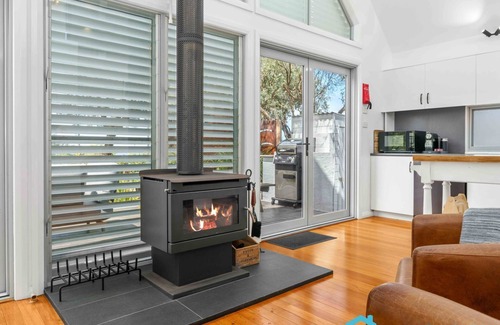 Culburra Beach House | Ocean Dunes - Absolute Beachfront with Fireplace