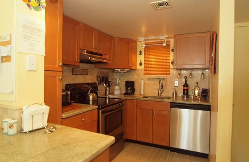 South Rehoboth Condo | OCEAN FRONT CONDO. ENJOY YOUR MORNING COFFEE SITTING ON YOUR PRIVATE BALCONY WATCHING THE SUNRISE.