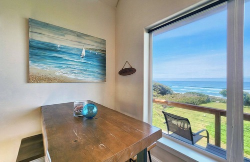 Yachats House | Ocean Front Cottage! Dog Friendly! Sleeps up to Four!