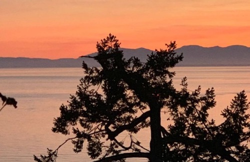 Gibsons Bed & Breakfast | Ocean Front Hideaway on the Sunshine Coast, BC