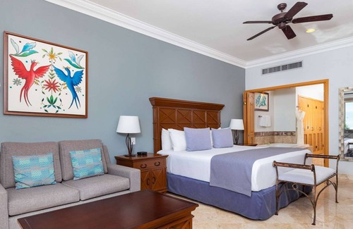Flamingos Resort | Ocean Front Villa La Estancia 3-bedroom suite 12/13 - 12/20/2025