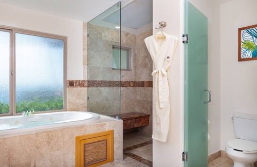 Flamingos Resort | Ocean Front Villa La Estancia 3-bedroom suite 12/13 - 12/20/2025