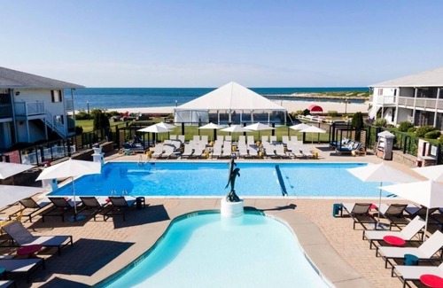 South Yarmouth Hotel | Ocean Gaze Getaway: Red Jacket Resort, 2 Queens, Pool w/Scenic View