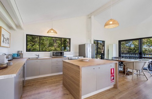 Killcare Heights House | Ocean Ridge at Killcare by HolidayCo.