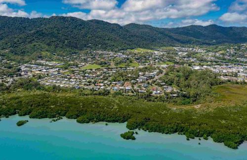 Cannonvale House | Ocean's Edge