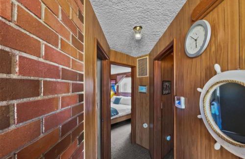 Rockaway Beach House | Ocean's Edge Escape