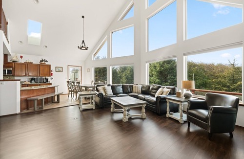 Ocean City House | Ocean Shores Miramar House and Retreat Center