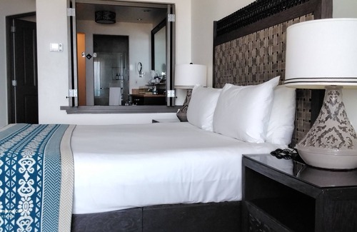 San Jose del Cabo Resort | Ocean view beach suite