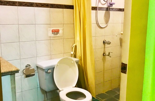 Dumaguete House | Ocean View Beach House. 10mins from Airport