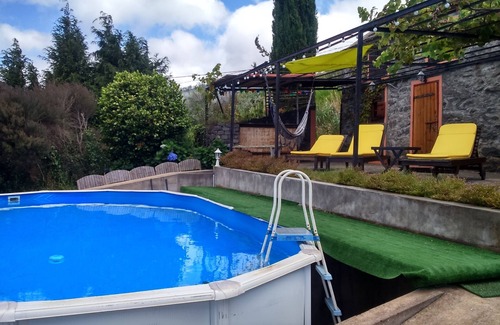 Arco da Calheta Cottage | Ocean View Cottage - Stone rocks house with e beautiful ocean view.