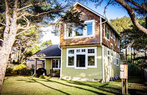 Yachats House | Ocean View-Dog Friendly-7 mi. of Sand-Open Concept