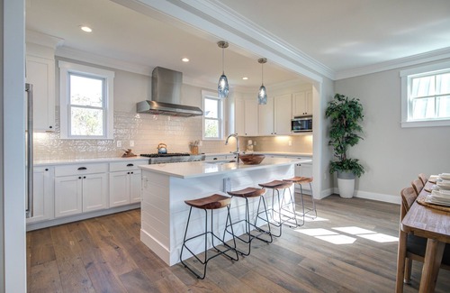 Seabrook House | Ocean-View Getaway -Chefs Kitchen, Private Hot Tub, Dog Friendly, Double Patio