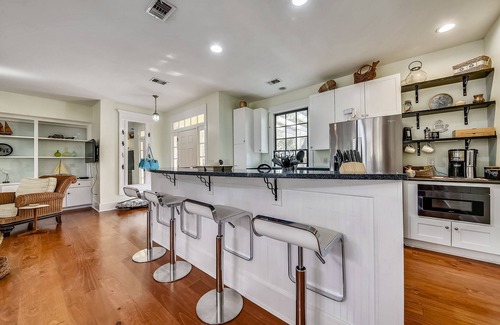 Melrose on the Beach House | Ocean view luxury Cart included with booking and access to amenities provided