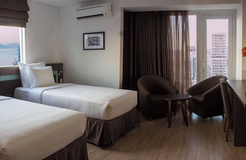 Tran Phu Beach Hotel | Ocean View Nha Trang