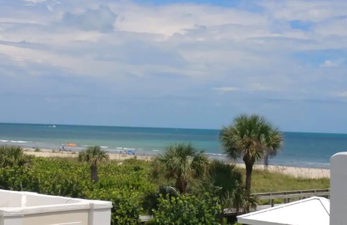 Cape Caneveral Beach Gardens Condo | Ocean View Penthouse with Private Beach!