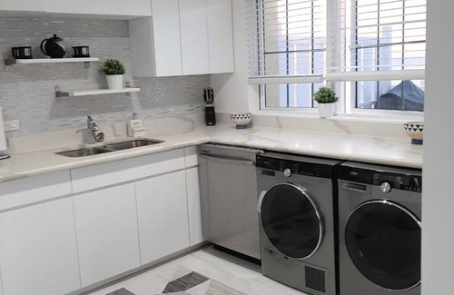 Orange Bay House | Ocean View Villa @ LBCC