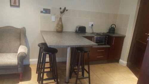 Port Edward Apartment | Ocean View Villas Unit H07