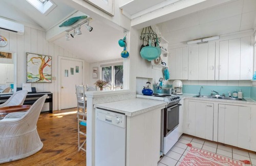 Cape Neddick House | Ocean Views, 100 steps to The Cliff House! Minutes to Ogunquit, Perkins Cove, Beaches!