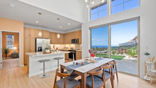 Makaha Valley House | Ocean Views Modern New Build Yard 10min to Beach Ocean Escape by AvantStay