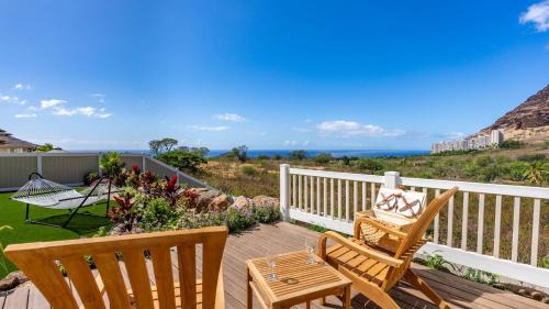 Makaha Valley House | Ocean Views Modern New Build Yard 10min to Beach Ocean Escape by AvantStay