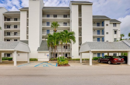 Fort Pierce Apartment | Ocean Village Condo 3 Pools, Hot Tub and Beach