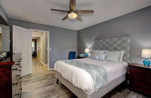 Southeast Boise House | Ocean Wave by Boise River