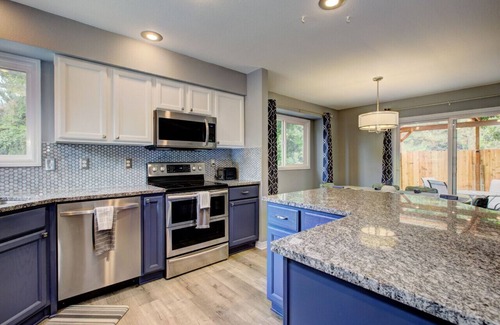 Southeast Boise House | Ocean Wave by Boise River