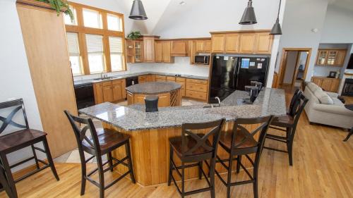 Whalehead Beach House | OCEANFRONT, 12 BRs, Priv Pool, Pool Table, ELEV, OCean Views, Theater Rm, WL853, Out of Office OBX