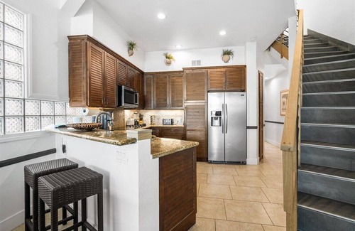 West Newport House | Oceanfront 5bd/3ba Townhome ON THE SAND