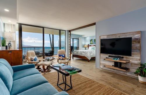 Maalaea House | Oceanfront Abode Remodeled in 2021 Sleeps 6