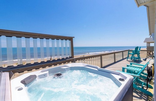 South Nags Head House | Oceanfront beach house just steps from the Atlantic in South Nags Head!